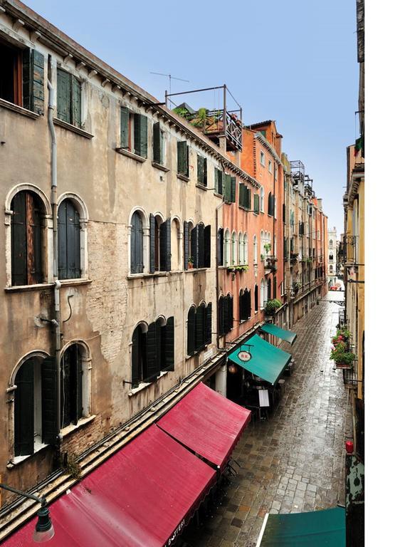 Botteri Palace Apartments By Wonderful Italy Venesia Bagian luar foto