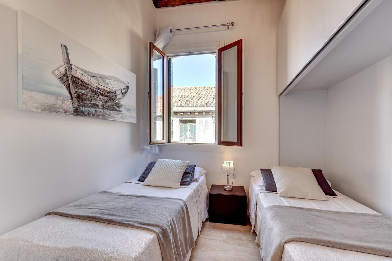 Botteri Palace Apartments By Wonderful Italy Venesia Bagian luar foto