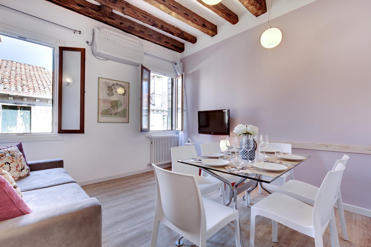 Botteri Palace Apartments By Wonderful Italy Venesia Bagian luar foto