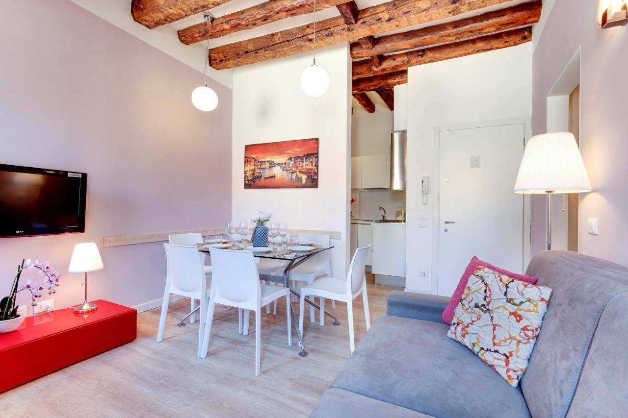 Botteri Palace Apartments By Wonderful Italy Venesia Bagian luar foto